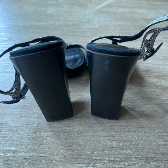 Zara woman’s sliver black stripe heels sandals - Picture 7 of 12